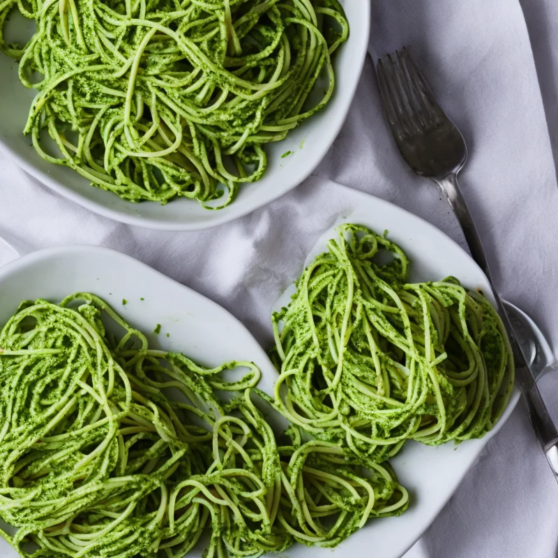 Pasta med rucolapesto - Illustration - kan være AI genereret og afvige fra opskriften