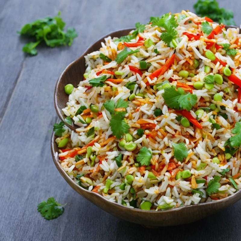 Krydret rissalat - Illustration - kan være AI genereret og afvige fra opskriften