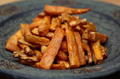 Ovnstegte rodfrugt fritter