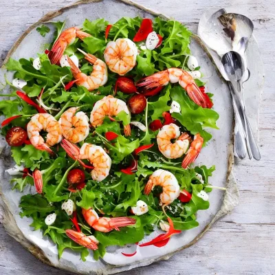 Salat med tigerrejer