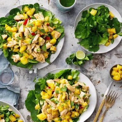 Kyllingesalat med karry og ananas