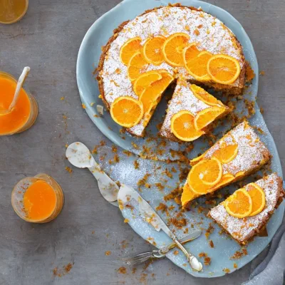 Gulerodskage med appelsinsaft