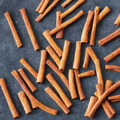 Kanelfingre med mørk chokolade