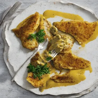 Smagsfulde rødspættefileter med pebercreme